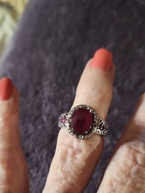 Vintage-Inspired Silver Ring with Deep Red Ruby Gemstone